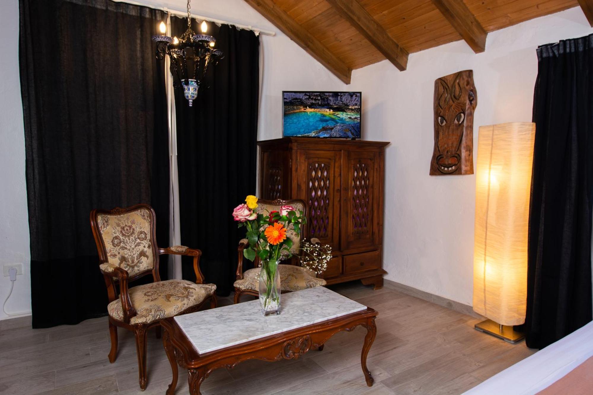 Geko Hotels Los Llanillos 외부 사진